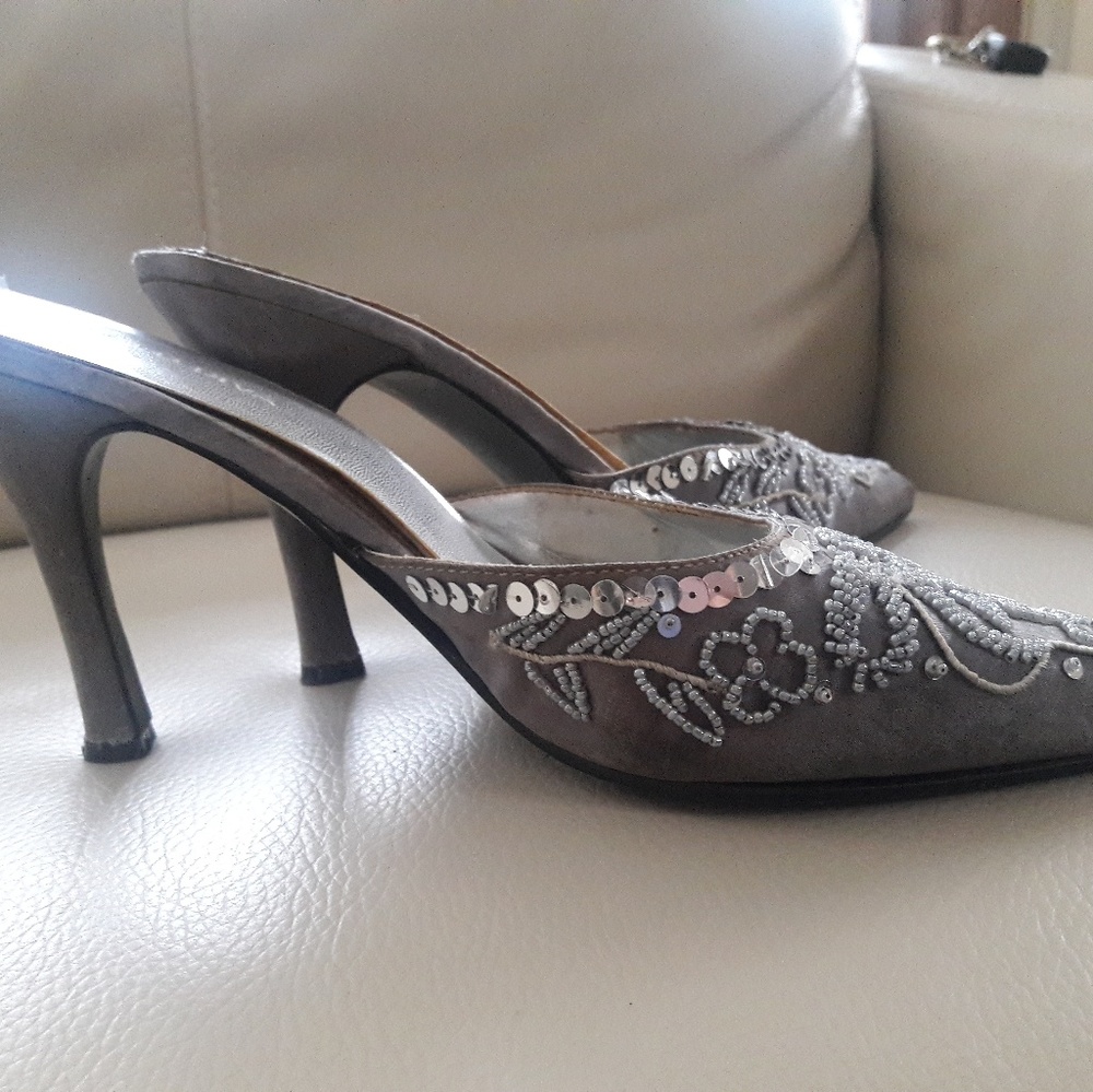 Shoes - Picture 5 of 5
